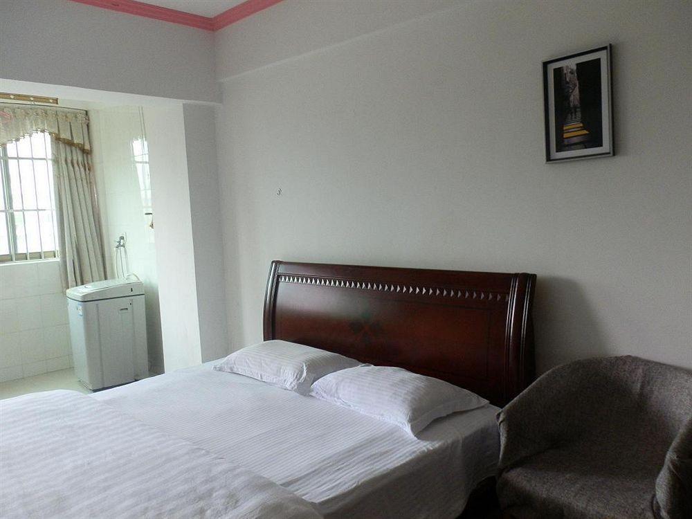 Xingfu Hotel หนานหนิง ภายนอก รูปภาพ